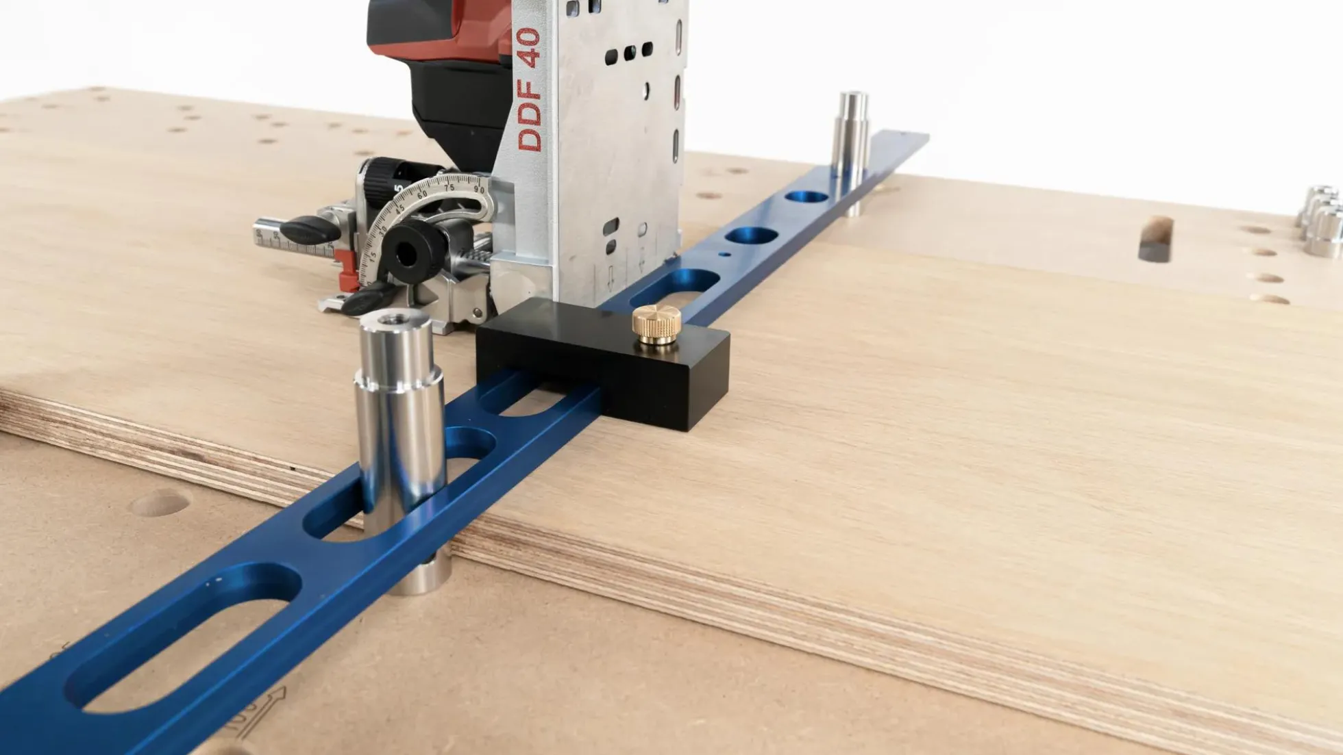 Anschlagreiter Vario-Bench für Multifunktionstische