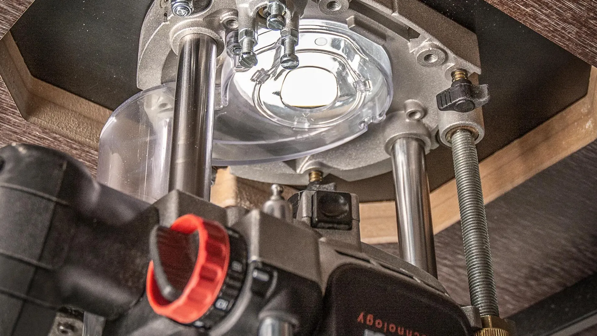 Frästisch CRT-MK3 mit Oberfräse T14EK von Trend