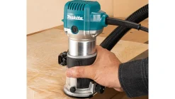 Makita Multifunktionsfräse RT0702CX2J