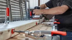 Schubstangenspanner mit waagerechter Grundplatte STC-IHH /25