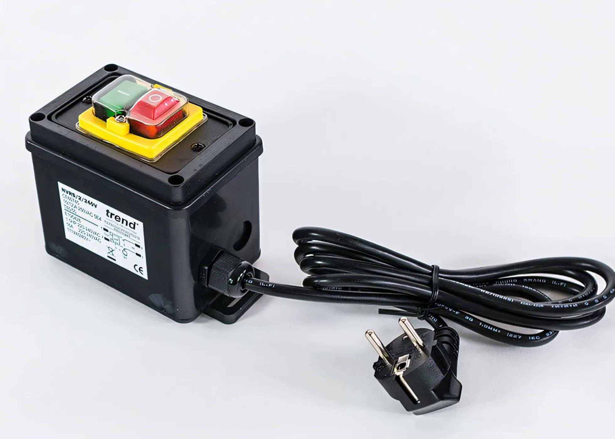 Sicherheitsschalter Euro-Stecker bis 3.500 W