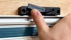 StealthMounts Wandhalterung für Führungsschienen, schwarz