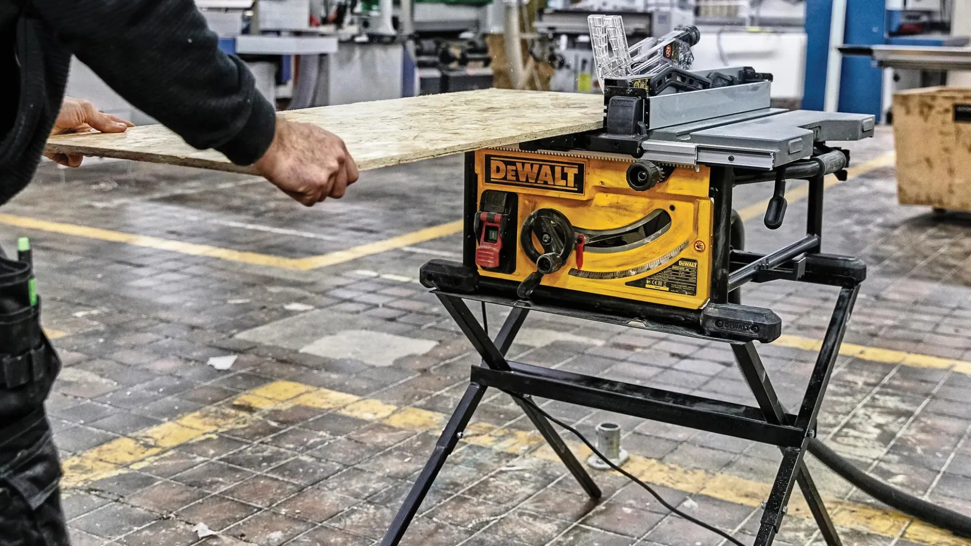 Tischkreissäge DeWalt DWE7492