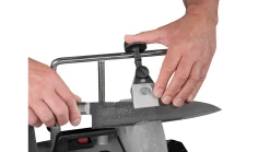 Tormek zentrierende Schleifvorrichtung für Messer