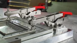Waagerechtspanner mit offenem Arm und waagerechter Grundplatte STC-HH /70